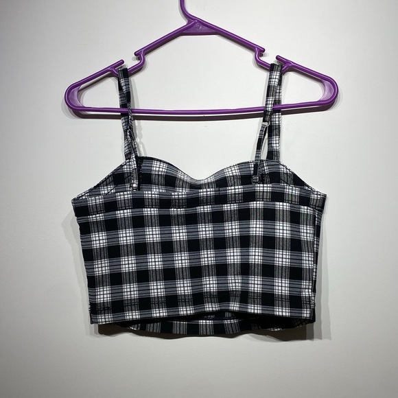 Hollister crop top - Picture 2 of 3